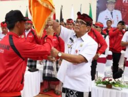 Bupati Sanjaya Lepas Kontingen Atlet Pelajar Tabanan Bertanding di PORJAR Bali Tahun 2025