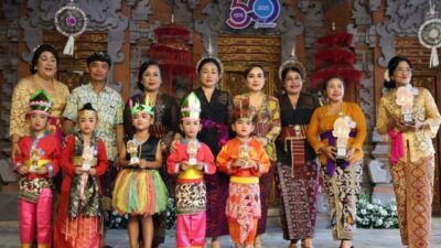 Bunda PAUD Ny. Antari Jaya Negara Hadiri Puncak HUT ke 50 TK Dharma Putra