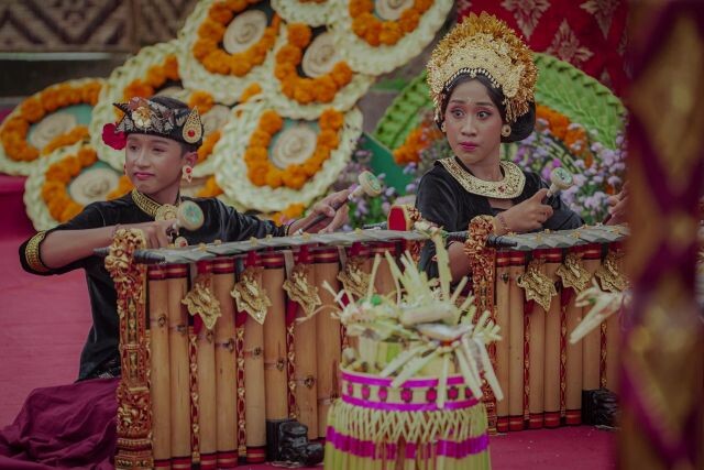 gender wayang anak anak badung tampil memikat di pesta kesenian bali 2025