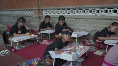 lima bocah badung unjuk gigi di lomba mewarnai tari rejang pkb ke 47