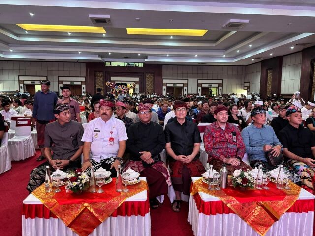 sekda alit wiradana hadiri penutupan bulan bung karno provinsi bali vii