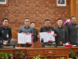 Walikota Jaya Negara Sampaikan Ranperda RPJMD Kota Denpasar