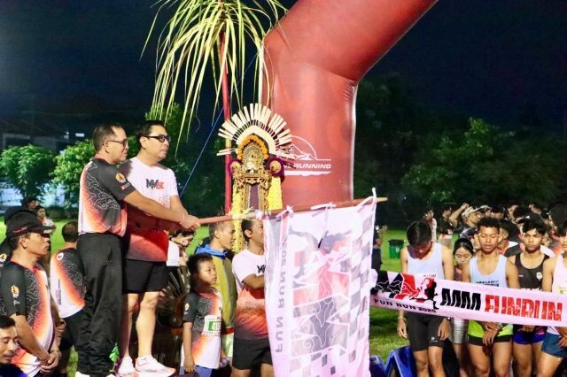 wawali arya wibawa lepas peserta mmse fun run 5k dan 10k