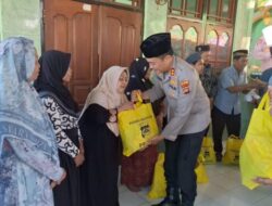 Idul Adha 1446 H, Polres Buleleng Salurkan Hewan Kurban dan 325 Paket Sembako kepada Warga