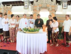 Puncak HUT ke-28 Perumda Tirta Sewakadarma, Walikota Jaya Negara Dorong Peningkatan Pelayanan Prima