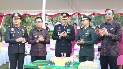 wawali arya wibawa hadiri upacara hari bhayangkara ke 79