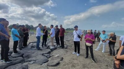 Bupati Badung Dampingi Gubernur Bali, Sidak Pembangunan di Kawasan Pantai Berawa