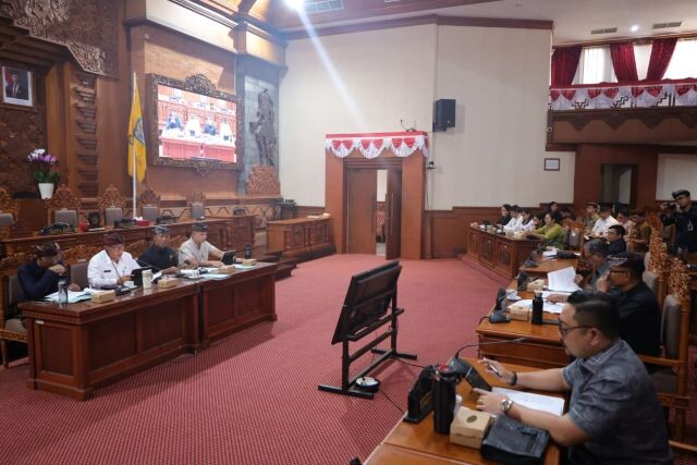 sekda dprd kota1