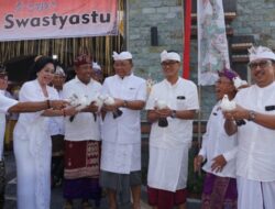 Bupati Hadiri Upacara Melaspas dan Peresmian Kantor Desa Penglatan