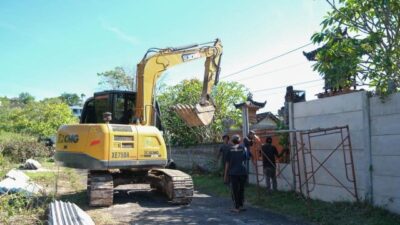 Bertahap, GWK Mulai Geser Tembok Buka Akses Warga