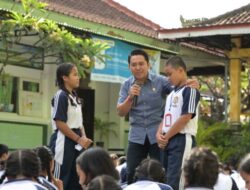 KPU Buleleng Tanamkan Nilai Demokrasi Sejak Dini Lewat Program “Suara Demokrasi” di SMPN 6 Singaraja