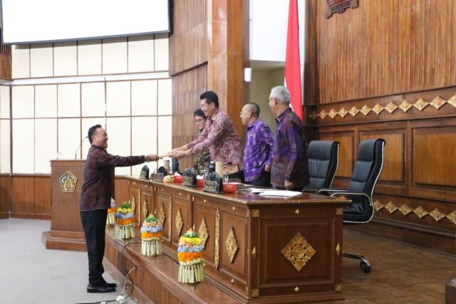pandangan umum1.1