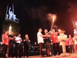 Penyalaan Api Suci Tandai Gelaran Denfest ke-18