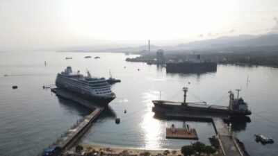 Maiden Call Azamara Pursuit Meriahkan Pelabuhan Celukan Bawang, Desember Jadi Bulan Sibuk Kapal Pesiar