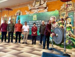 Hadiri Kuliah Umum Rocky Gerung di Unmas, Gubernur Koster Ajak Mahasiswa Manfaatkan AI Tanpa Tinggalkan Jati Diri