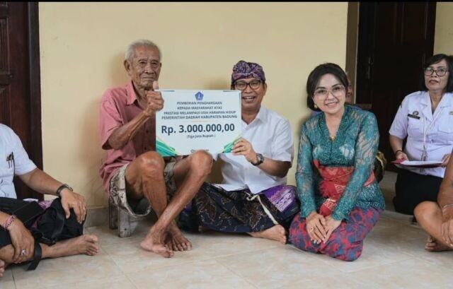 lansia bupati1.1
