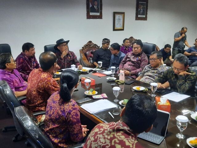 pansus dprd bali5.1