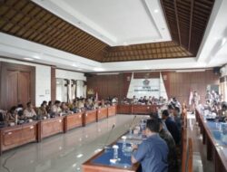 DPRD Buleleng Tekankan Standarisasi Harga dan Perbaikan Tata Kelola Bantuan Sosial