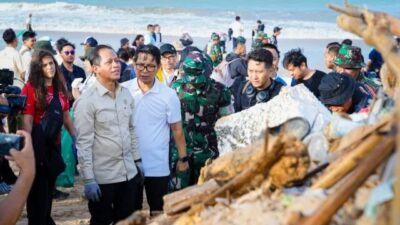 Aksi Bersih Sampah Laut, Menteri LH dan Bupati Badung Perkuat Gerakan Indonesia ASRI