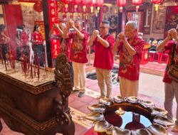 Imlek 2026 di Ling Gwan Kiong Singaraja Angkat Spirit Kebersamaan Lewat Tema “Harmoni Imlek Nusantara”