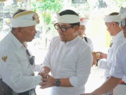 Wawali Arya Wibawa Hadiri Karya Penglukatan Wayang Sapuh Leger Astapungku di Pura Kahyangan Badung, Desa Adat Denpasar