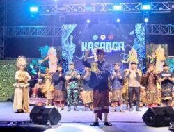 Percikan Tirta Walikota Jaya Negara Resmi Tutup Kasanga Festival 2026, Apresiasi Kreativitas Yowana Denpasar