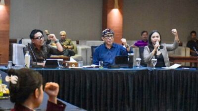 Walikota Jaya Negara dan Wawali Arya Wibawa Kompak Terima Aspirasi BEM se-Kota Denpasar