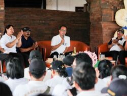 Kadisdikpora Badung Dengarkan Langsung Curhatan Guru di Safari Pendidikan