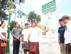 Plang Nama Jalan Berbahan Daur Ulang Plastik di Buleleng, Inovasi Sutjidra Atasi Sampah
