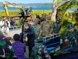 TNI Kebut Normalisasi Danau Buyan, 8 Hektare Eceng Gondok Mulai Diangkat