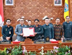 Rapat Paripurna Ke-10 Masa Persidangan II, DPRD Kota Denpasar Setujui Penetapan Ranperda KUA-PPAS TA 2027