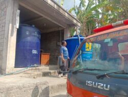 Debit Mata Air Menyusut, BPBD Buleleng Distribusikan 5.000 Liter Air Bersih ke Sinabun