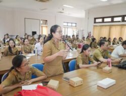Diskerpus Badung Bekali Pustakawan, Guru, dan Pegiat Literasi Hadapi Banjir Informasi di Era Digital