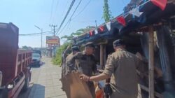Tindak Lanjuti Arahan Bupati saat CFD Kerobokan Kelod, Satpol PP Badung Tertibkan Tiga Bangunan Liar dan Kumuh