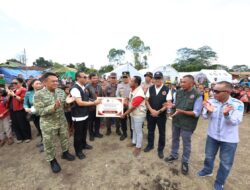 Wujud Solidaritas Antardaerah, Pemkot Denpasar Bersama Forkopimda Salurkan Bantuan Untuk Korban Gempa di Manggarai