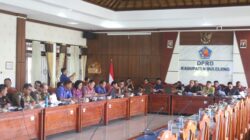 DPRD Buleleng Soroti Penataan Kota, Reklame Bodong Bakal Dibongkar