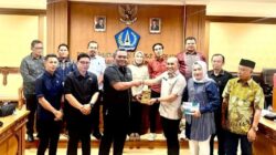 Perkuat Kemandirian Keuangan Daerah, I Wayan Regep Terima Konsultasi DPRD Konawe Selatan