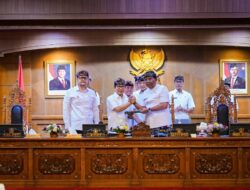 Bupati Adi Arnawa Sampaikan Penjelasan APBD 2027 dan Tiga Raperda Strategis